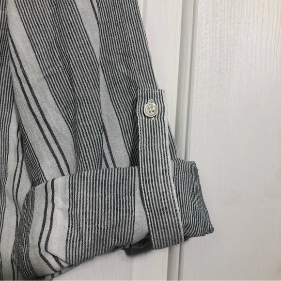 Lord  and Taylor 100% Cotton Button Down Striped Long Sleeved Shirt (L) - Picture 9 of 9